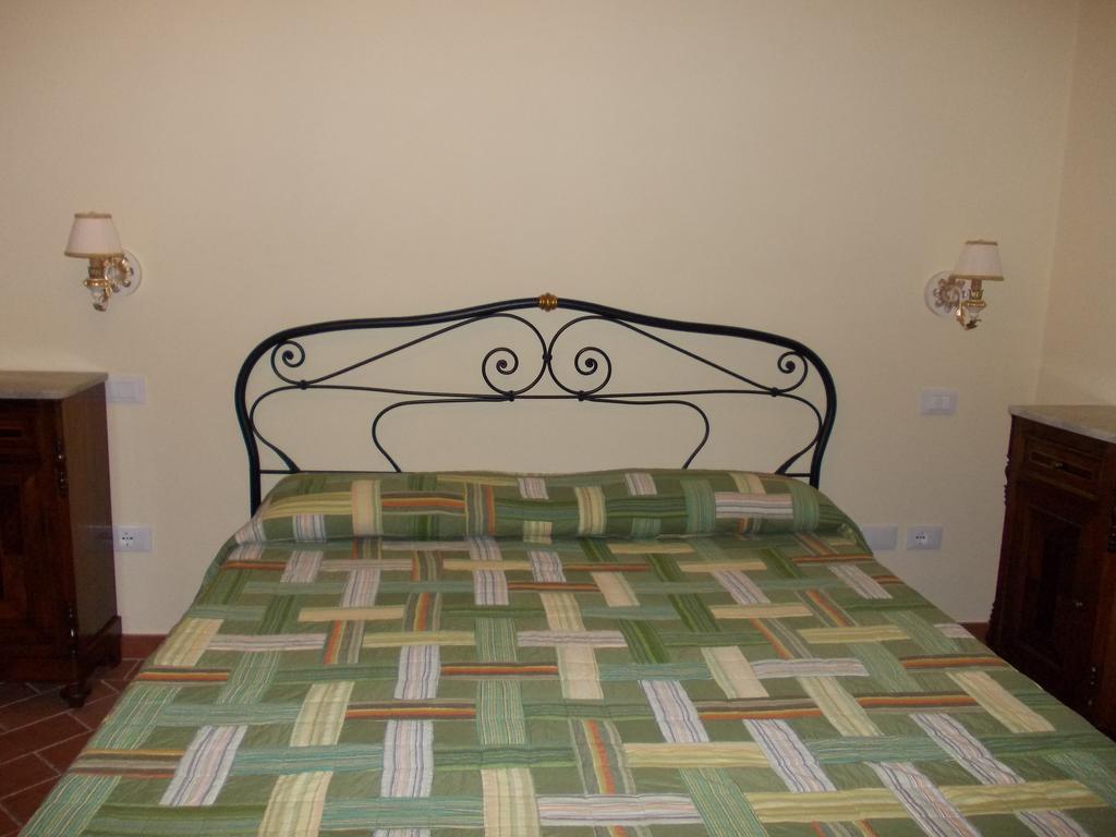 Agriturismo L'Isola Crespina Chambre photo